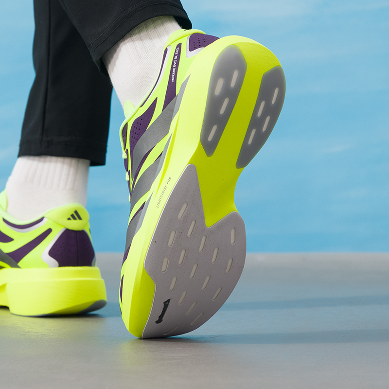 아디다스 남성용 신발, 오리지널 경량 로드 러닝화, 통 - Lightweight Road Running Shoes 리뷰 및 가격